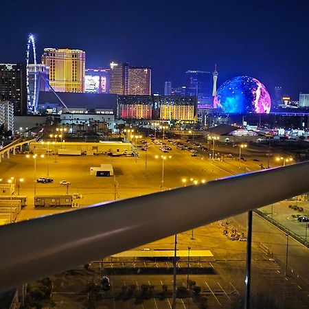 Strip & Sphere View - Separate Living Room - 2 Full Bath - Full Kitchen - Balcony - 900 Sqft - Mgm Signature Las Vegas Exterior foto