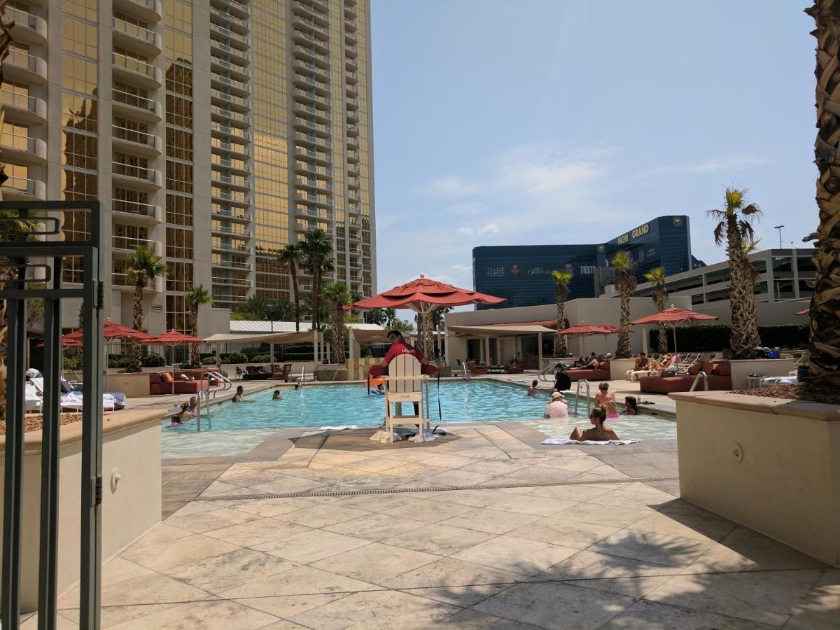 Strip & Sphere View - Separate Living Room - 2 Full Bath - Full Kitchen - Balcony - 900 Sqft - Mgm Signature Las Vegas Exterior foto
