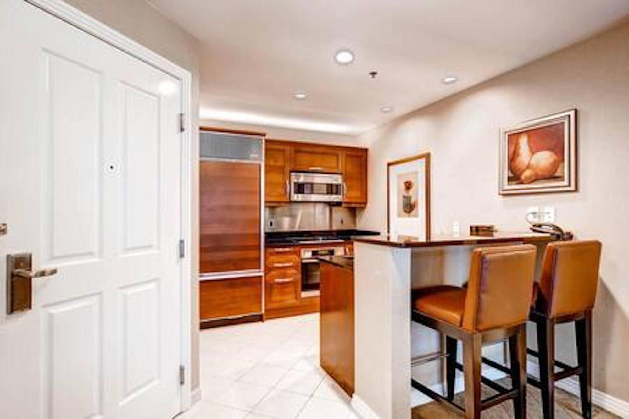 Strip & Sphere View - Separate Living Room - 2 Full Bath - Full Kitchen - Balcony - 900 Sqft - Mgm Signature Las Vegas Exterior foto