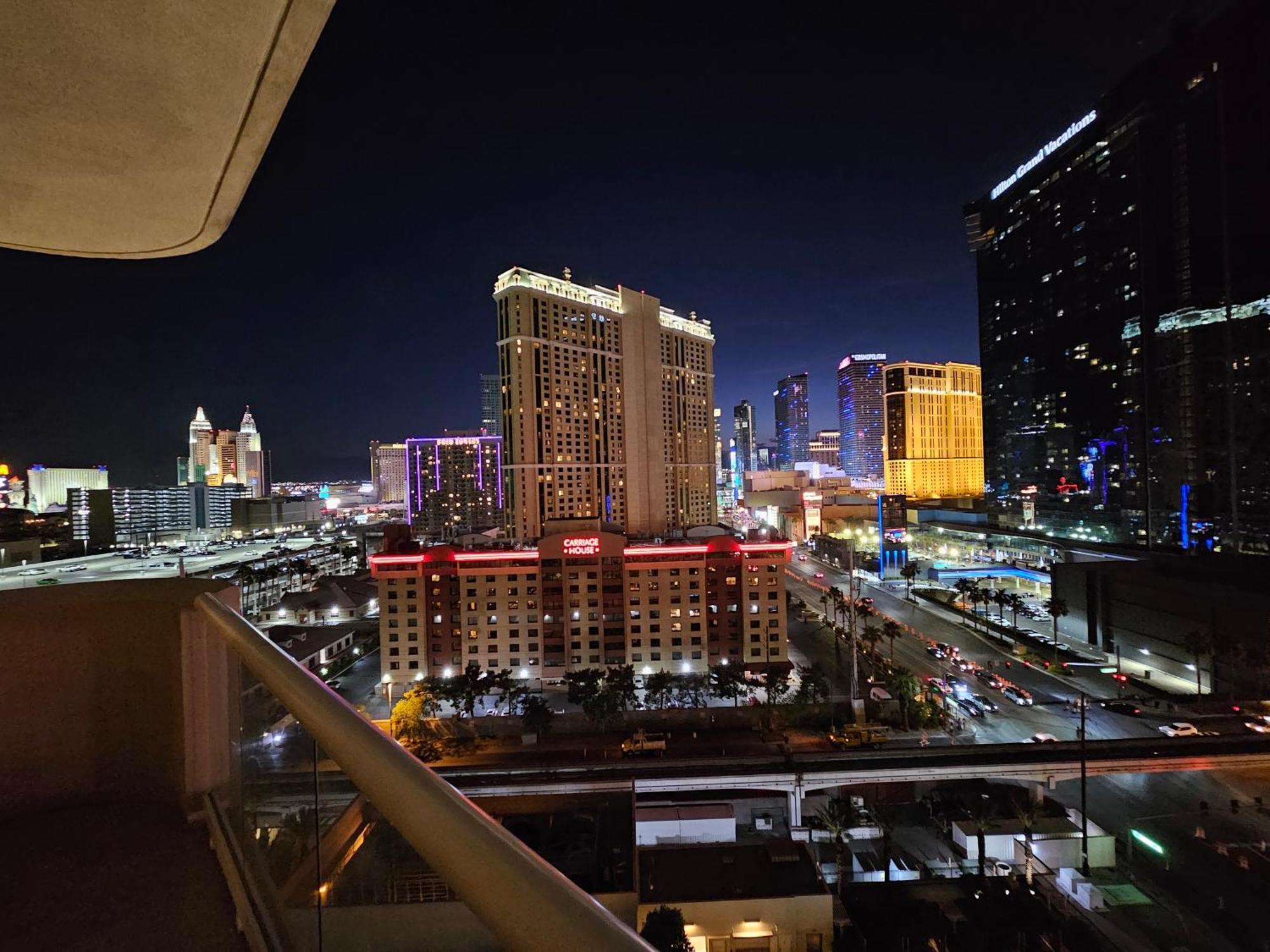 Strip & Sphere View - Separate Living Room - 2 Full Bath - Full Kitchen - Balcony - 900 Sqft - Mgm Signature Las Vegas Exterior foto